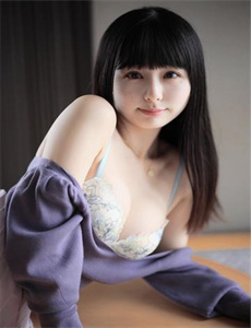 年轻的妈妈1在线播放两个女的