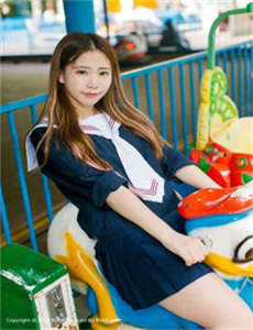 在厨房挺进市长美妇雪臀